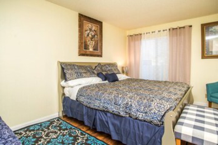Flamingo Estate 4 Bd Luxury Las Vegas Condo