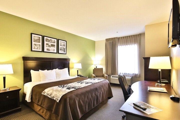 Room 45 of 103