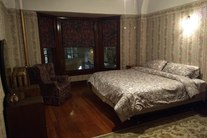 Arundel Mansion