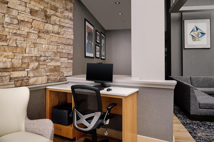 Hyatt Place Grand Rapids-South