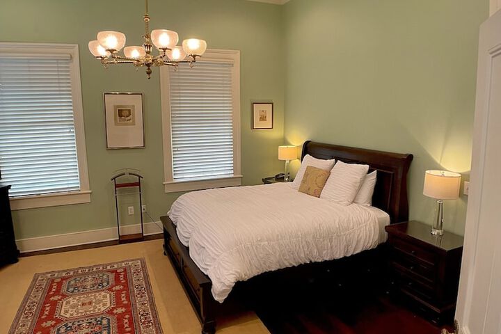 Room 27 of 87