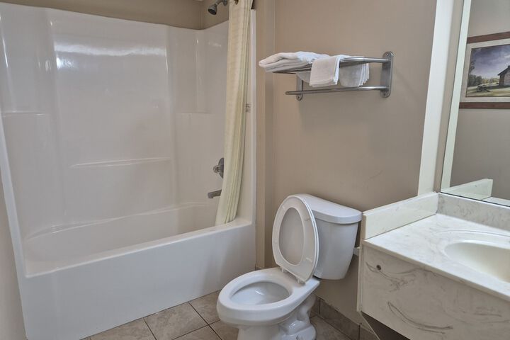 Room 9 of 40