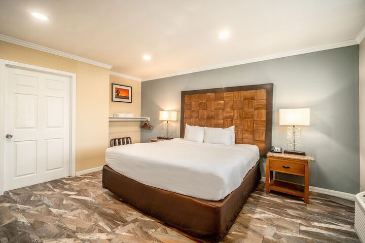 Room 44 of 60