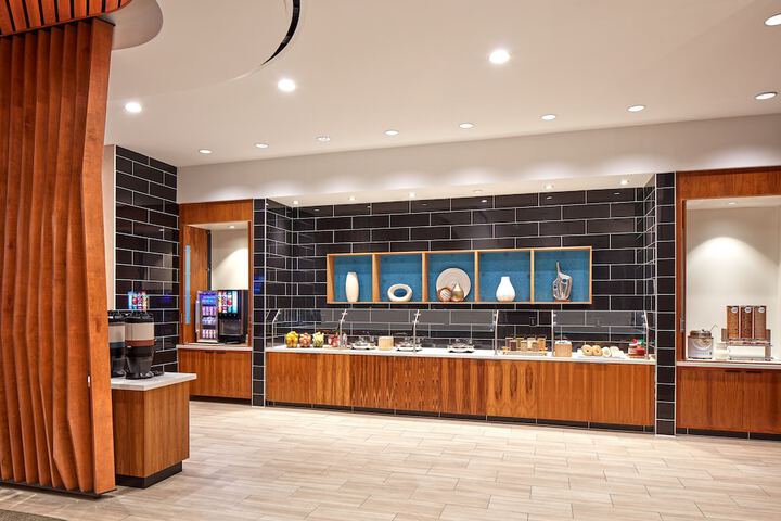 Breakfast/Coffee Service 33 of 41