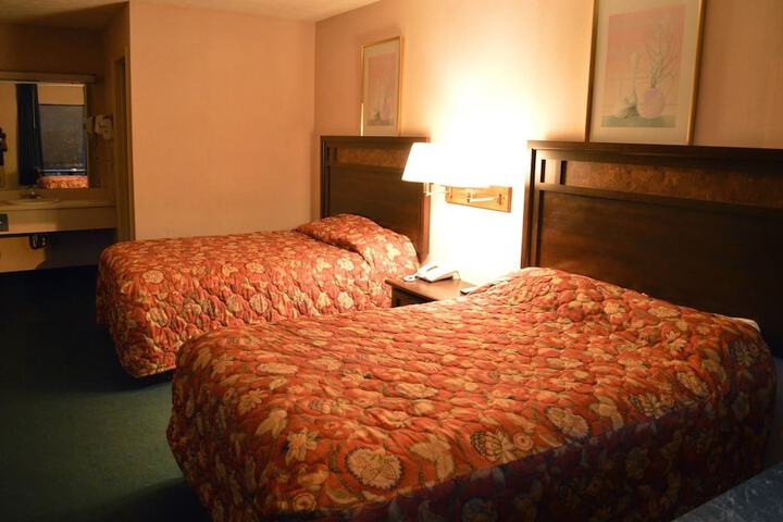 Room 18 of 18