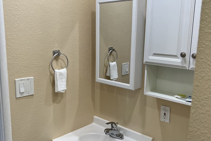 Room 15 of 26
