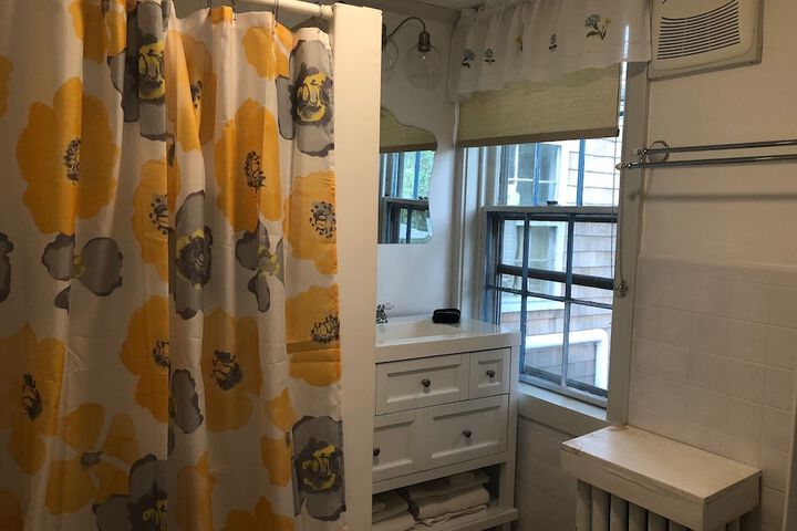 Room 16 of 50