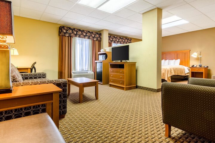 Room 15 of 32