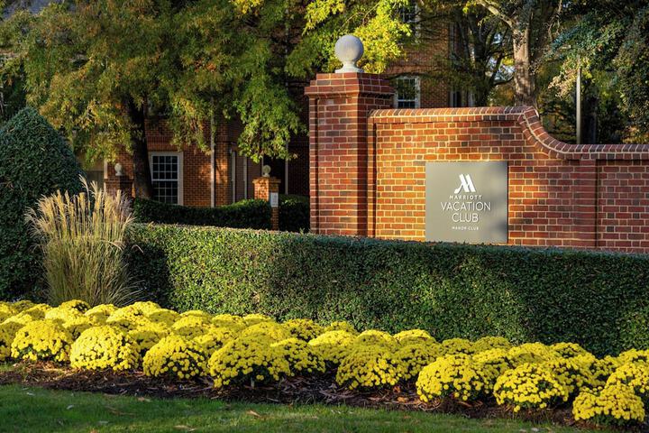 Marriotts Manor Club at Ford's Colony
