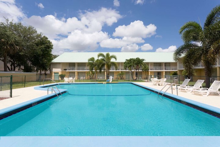 Pool 3 of 16