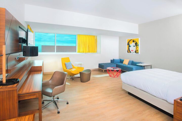 Room 21 of 54