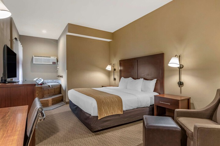 Room 51 of 61