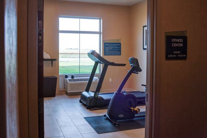 Cobblestone Hotel & Suites - Jefferson