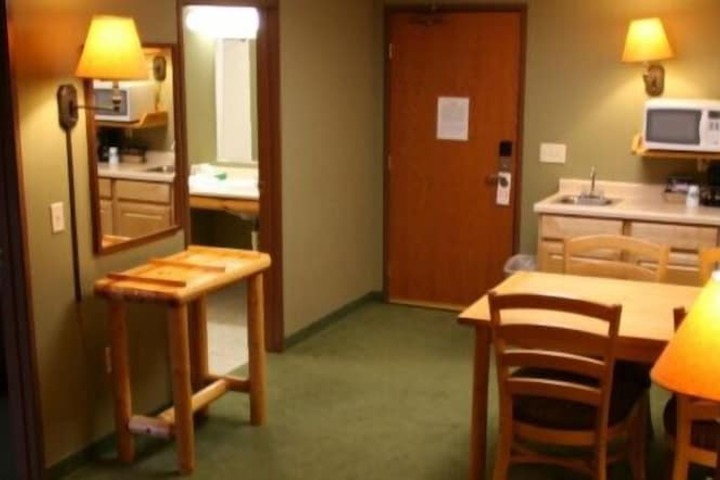Cranberry Country Lodge