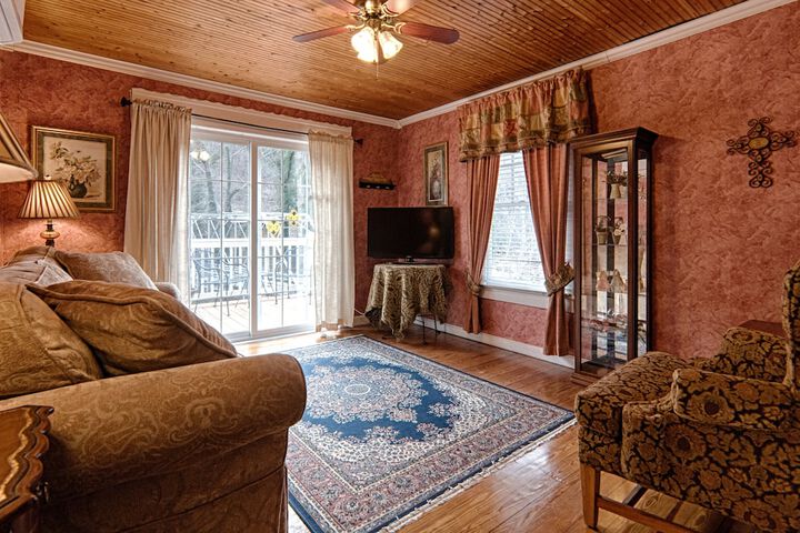 Broad River Inn