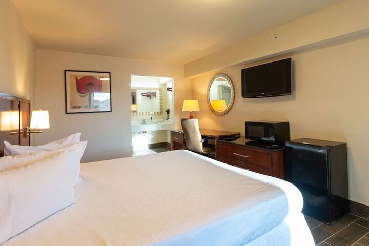 Room 18 of 27