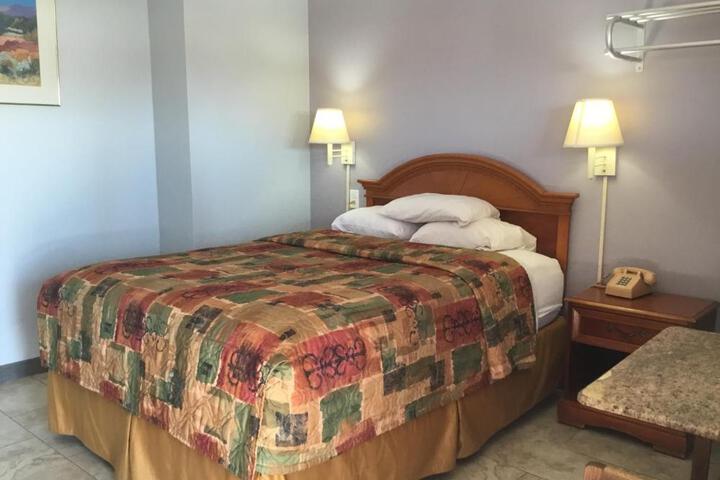 Budget Inn Plainview