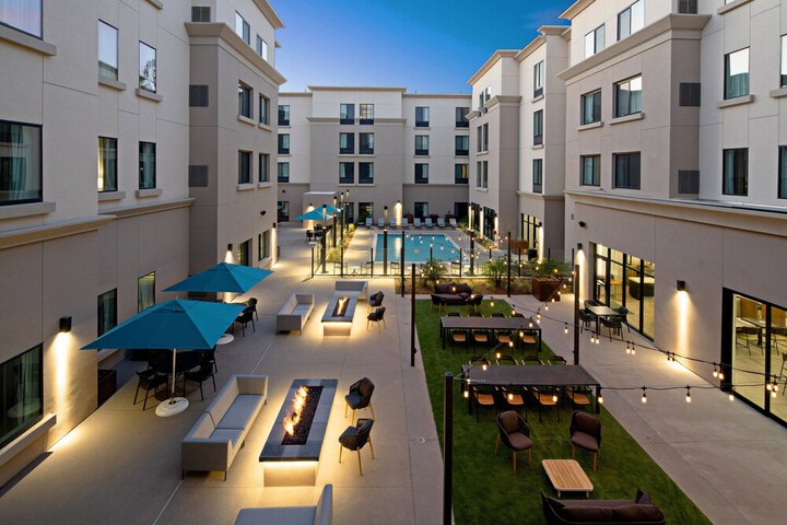 Residence Inn by Marriott Valencia