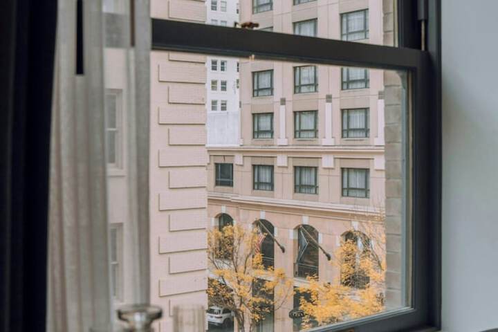 Room 40 of 109