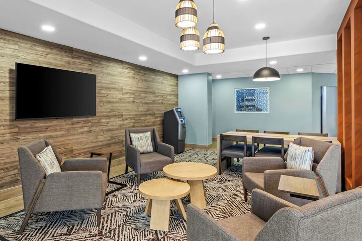 Candlewood Suites VICTORIA by IHG