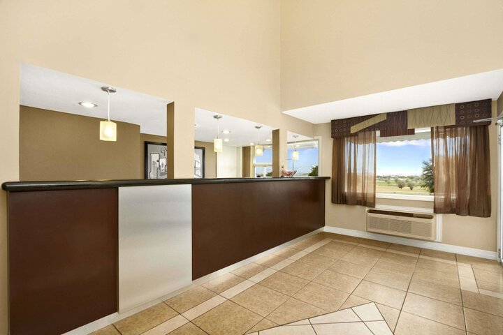 Hotel Interior 4 of 11