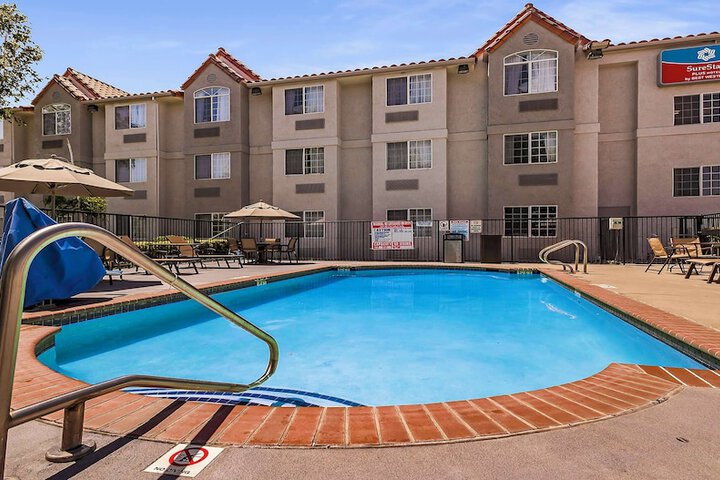 Pool 5 of 42