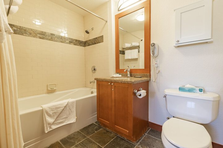 Room 201 of 238