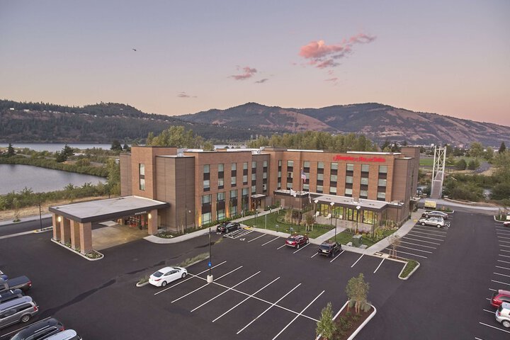 Hampton Inn & Suites Hood River
