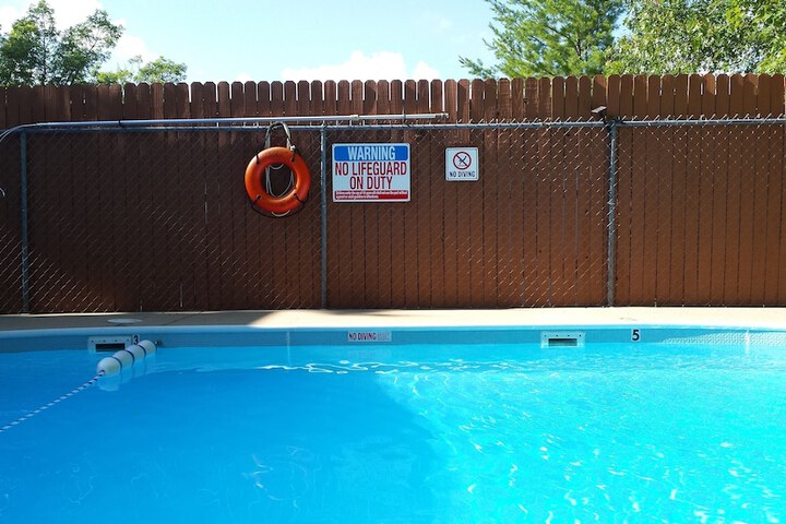 Pool 2 of 30