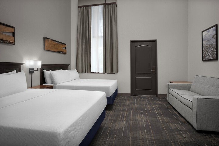 The Suites Hotel at Waterfront Plaza