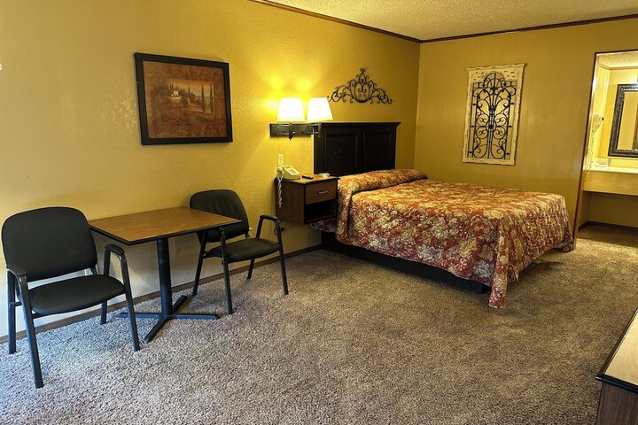 Room 20 of 26