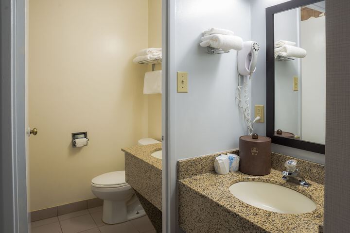 Room 14 of 23