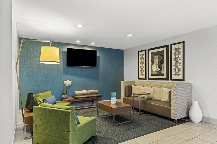 Hotel Interior 8 of 31