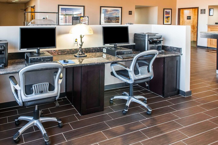 Business Center 42 of 42