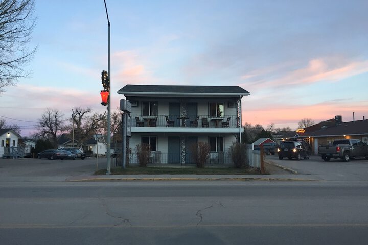 Hotel 7 of 40