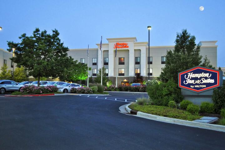 Hotel 2 of 49