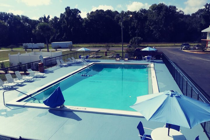 Pool 7 of 53