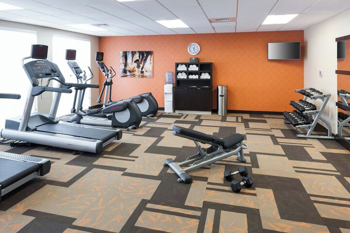 Courtyard by Marriott Houston North / Shenandoah