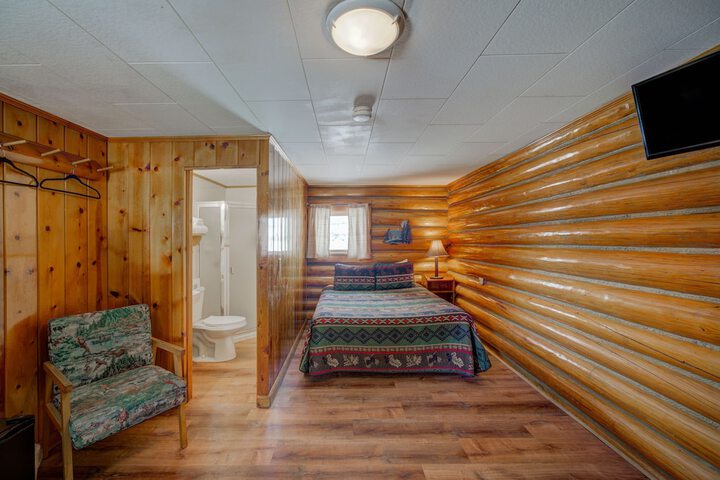 Room 51 of 82