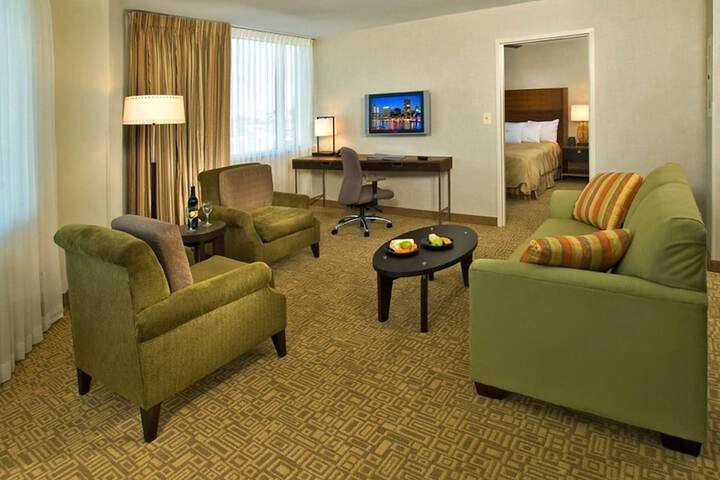Room 12 of 30