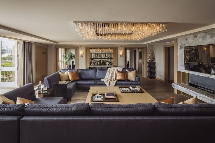 LErmitage Beverly Hills