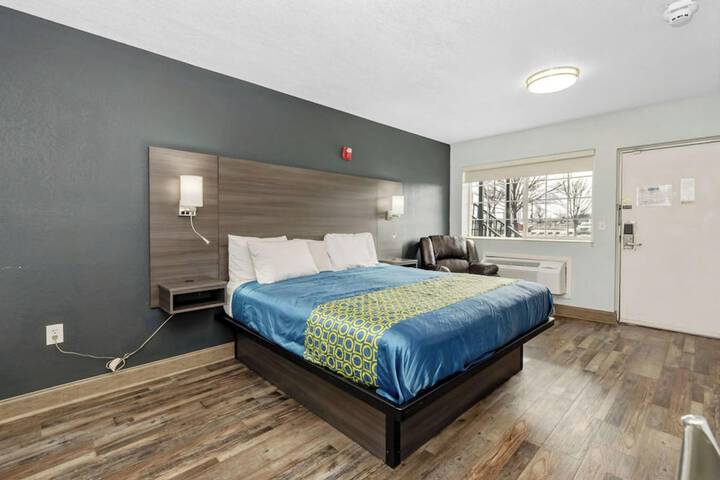 Room 32 of 56