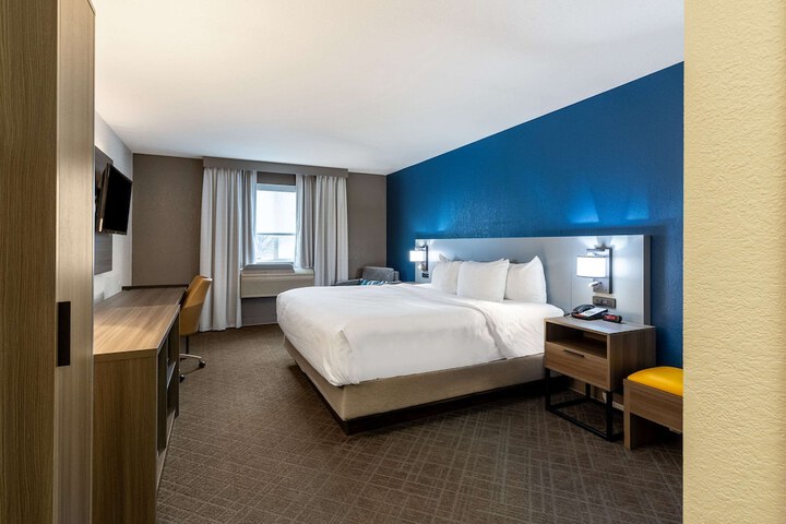 Comfort Inn & Suites Fremont