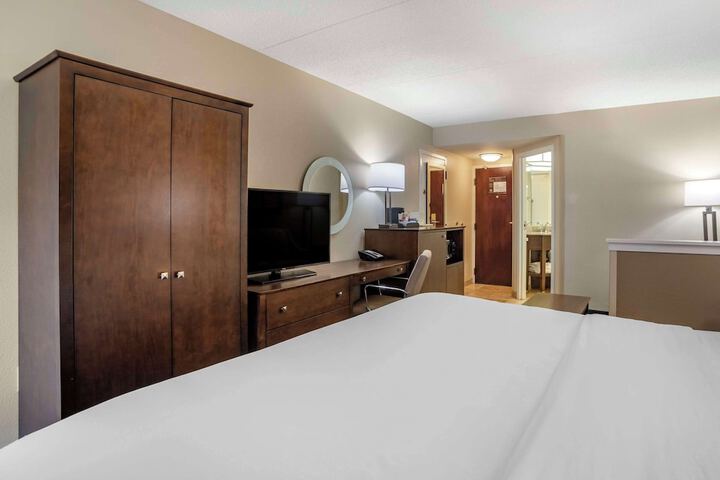 Room 31 of 37