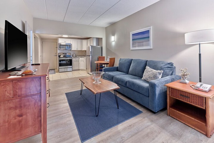 Henlopen Oceanfront Hotel