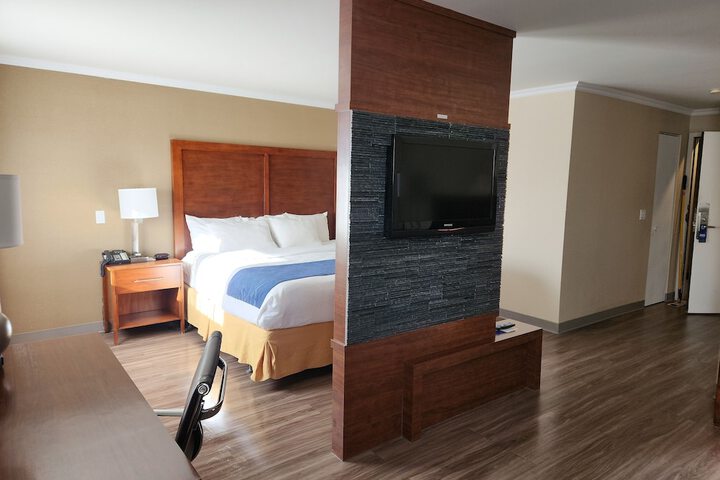 Room 21 of 42