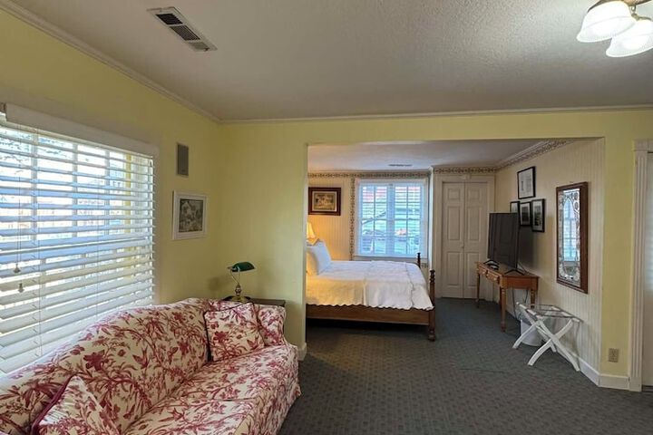 Cottage Nine in Jacksonville