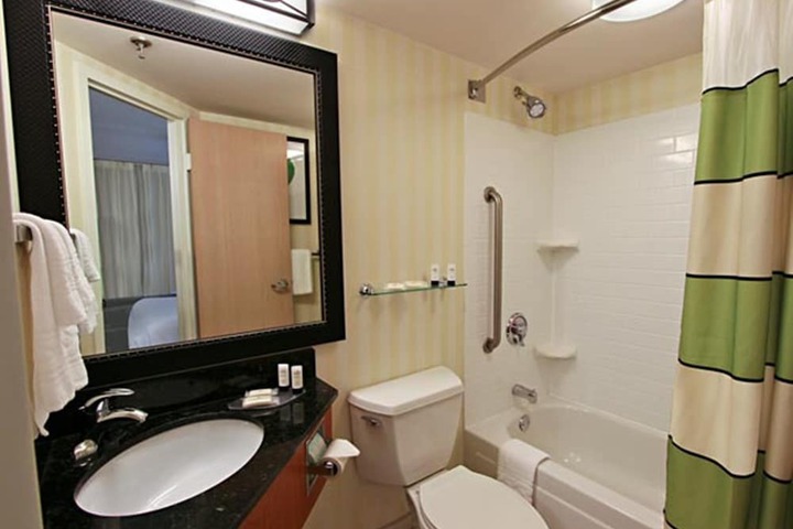 Room 9 of 25