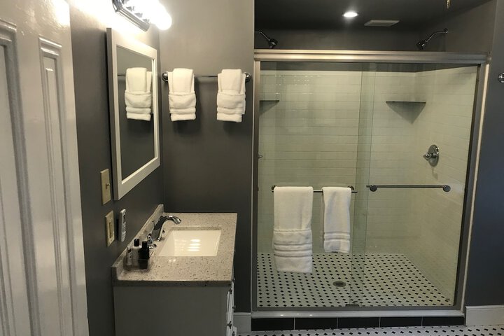 Room 25 of 64