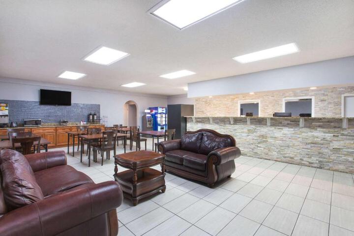 Knights Inn Plant City